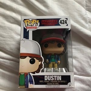 STRANGER THINGS FUNKO POP DUSTIN